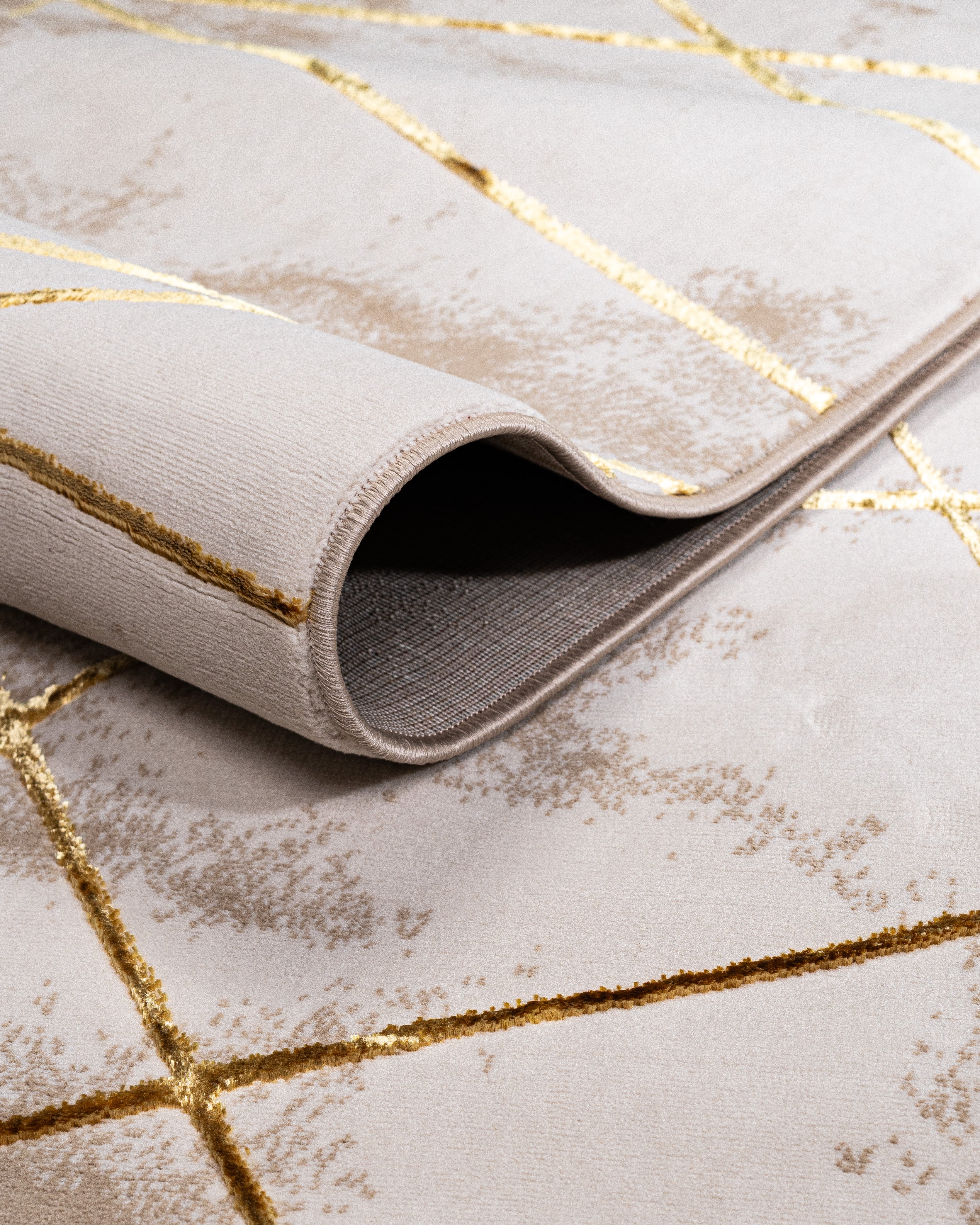 Delta 608 Beige / Dorado